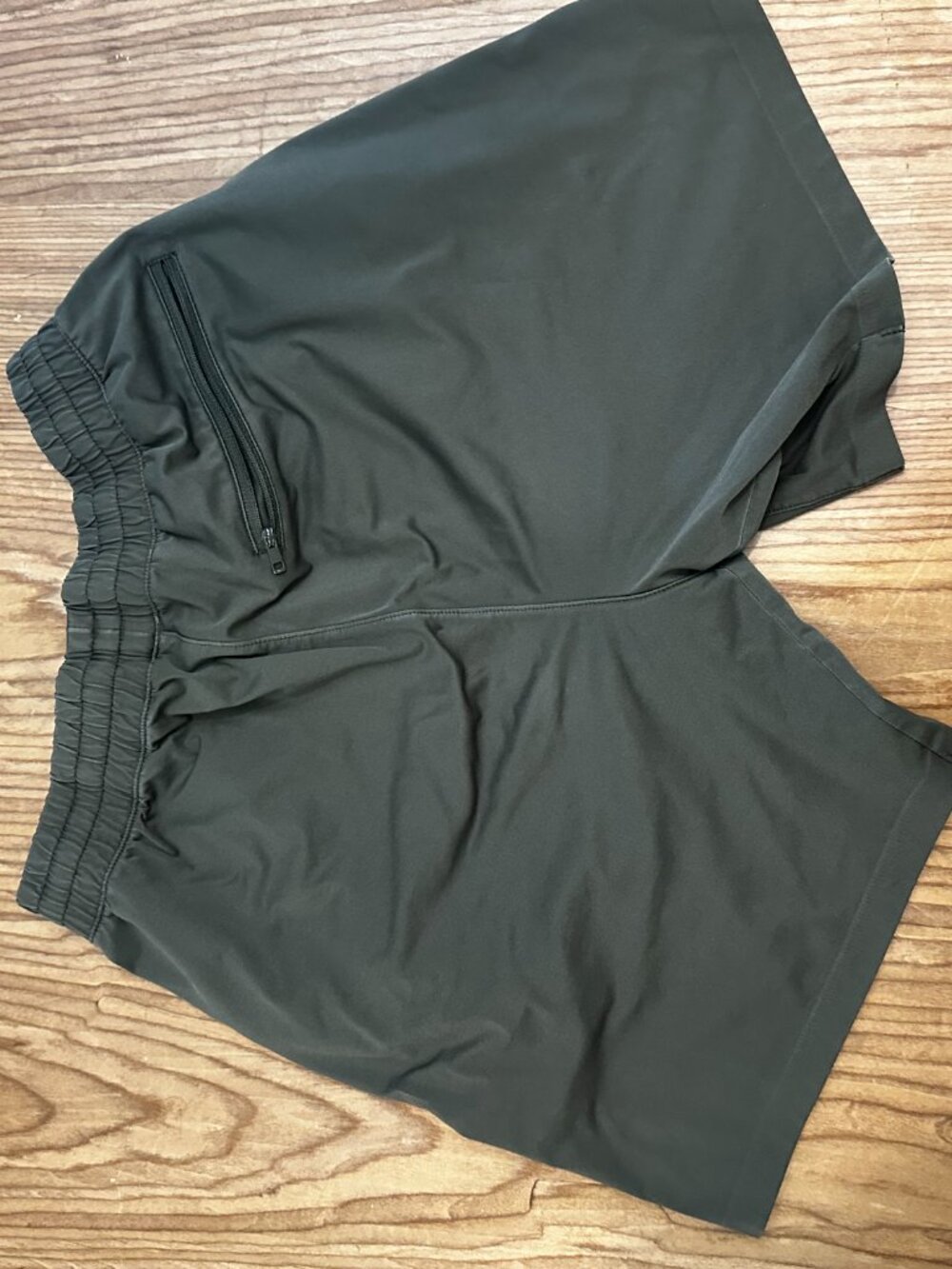 UNIQLO Extra Stretch Active Shorts | 5" - Picture 2 of 2
